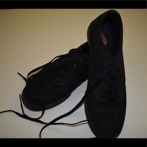 Vans All Black Sneakers!